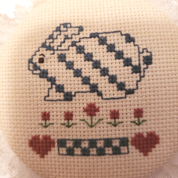 Cross-stitch Bunny Primitive Country Picture - Picture 2 of 3